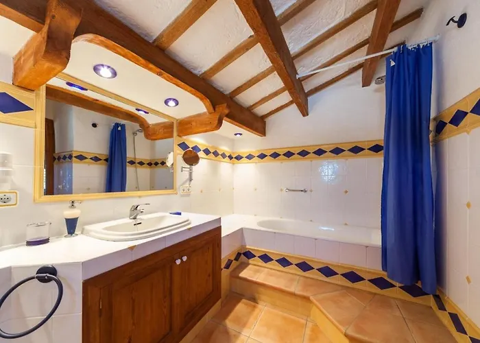 Villa Ses Cuarterades By Menorca Vacations *